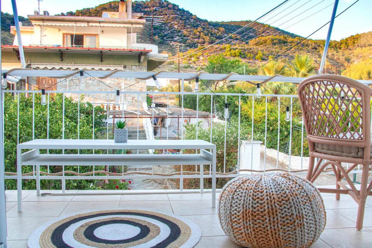 Summer Feel Suites Poros Town Exterior photo