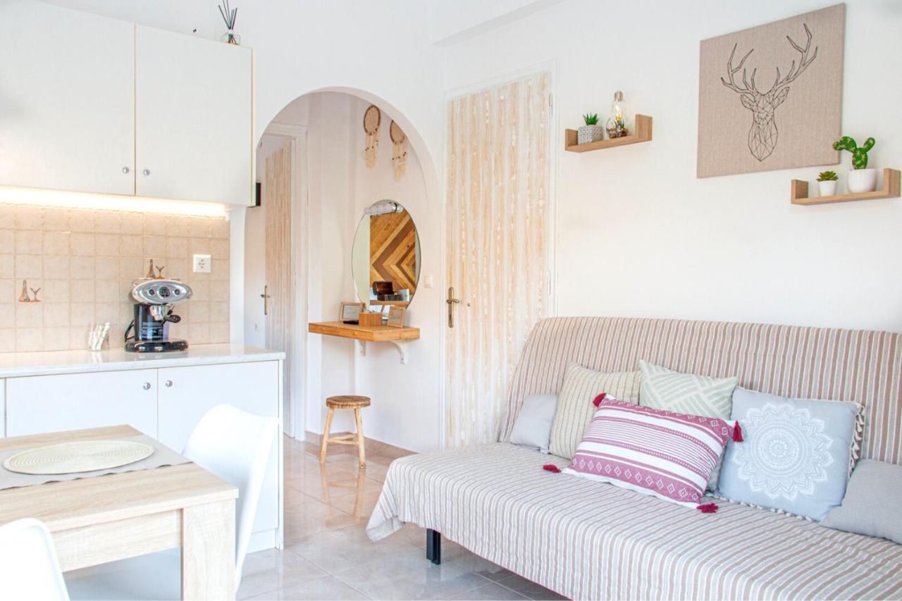 Summer Feel Suites Poros Town Exterior photo