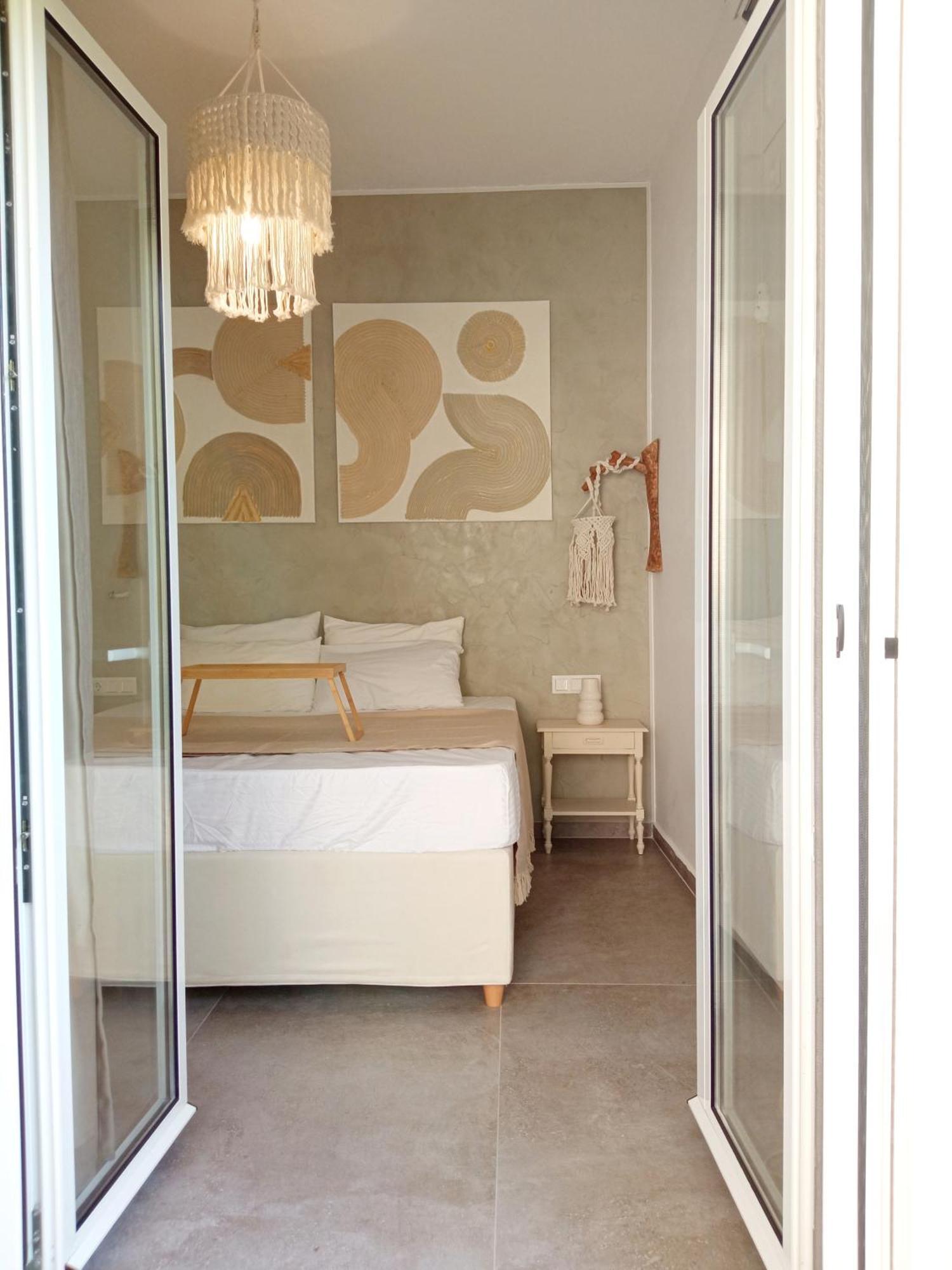 Summer Feel Suites Poros Town Exterior photo
